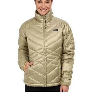 North Face Puffer Jacket medium